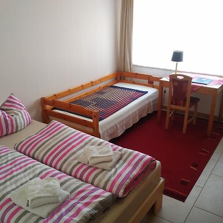 Aaron - Privatunterkunft Magdeburg Luaran gambar