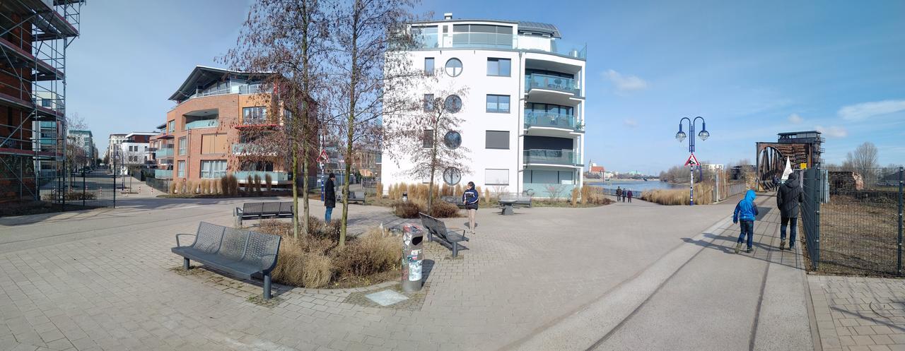 Aaron - Privatunterkunft Magdeburg Luaran gambar